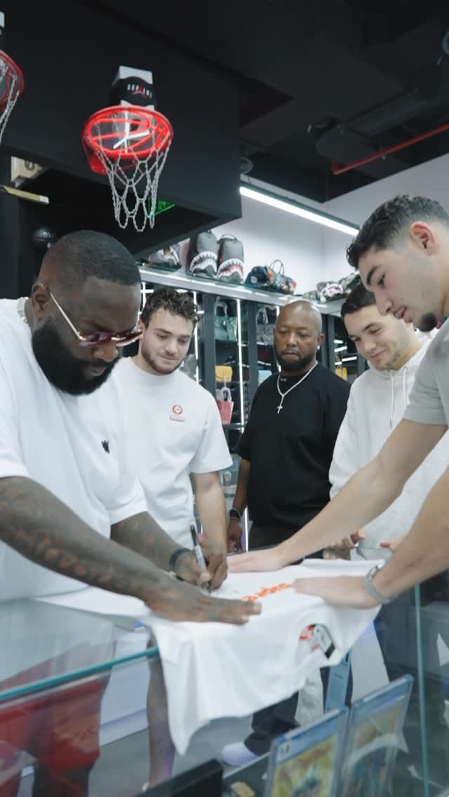 Post 8 by 3kicks on Instagram (video)