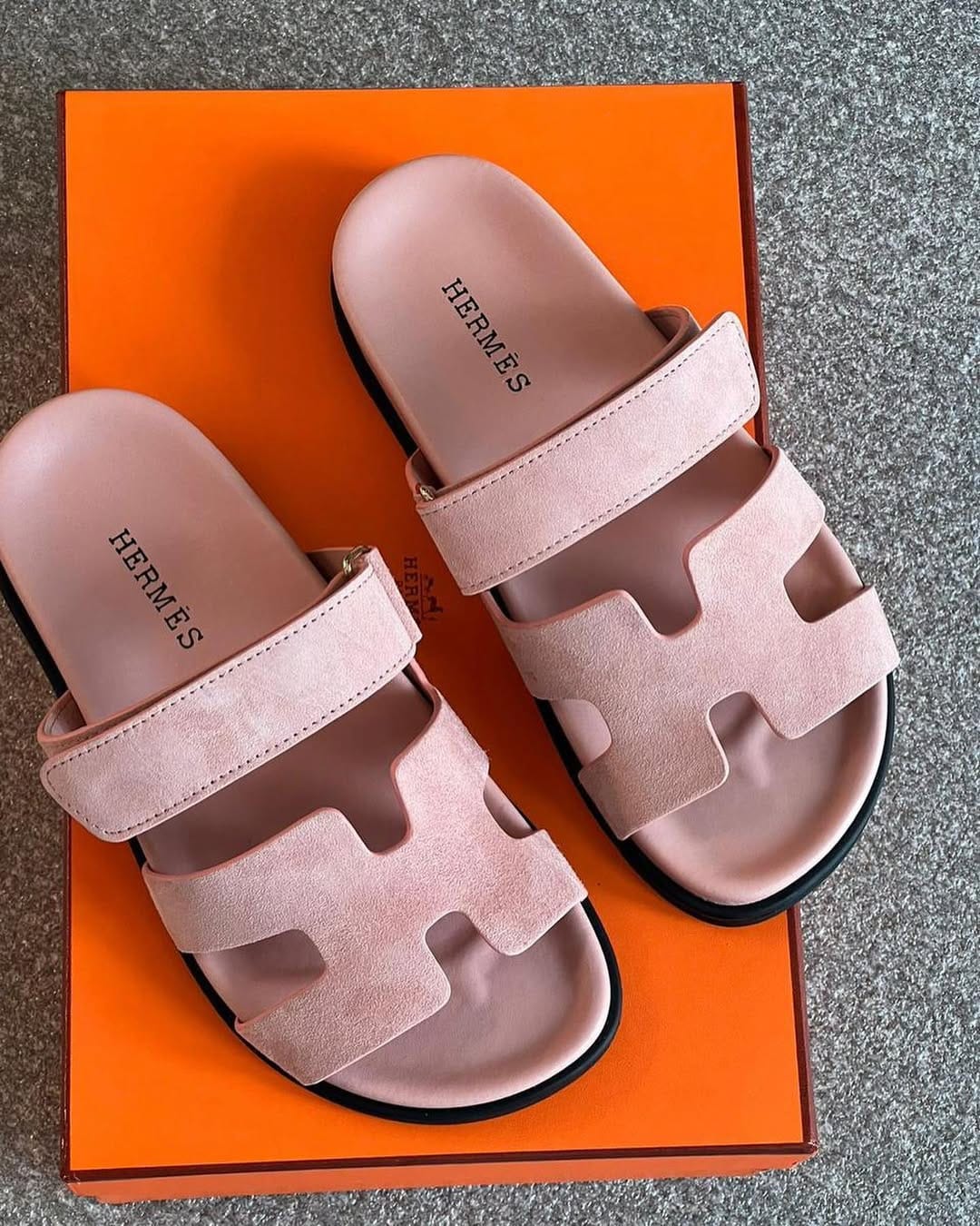 Post 8 by LUXXACCI - LUXURY PERSONAL SHOPPING on Instagram (carousel)