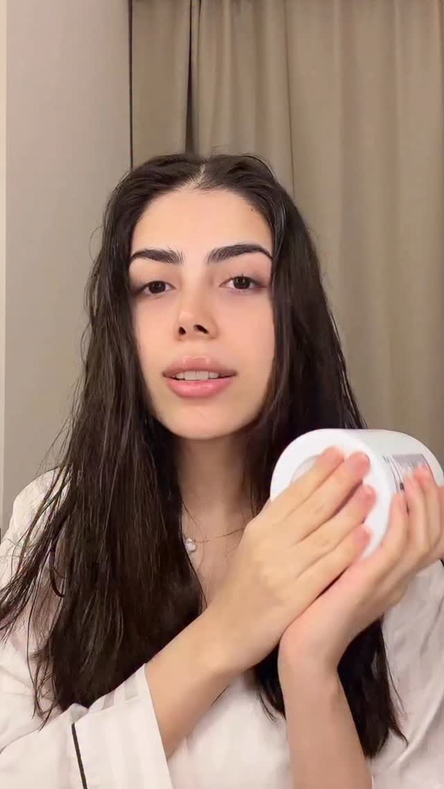 Post 6 by Ayla / أيلا on Instagram (video)
