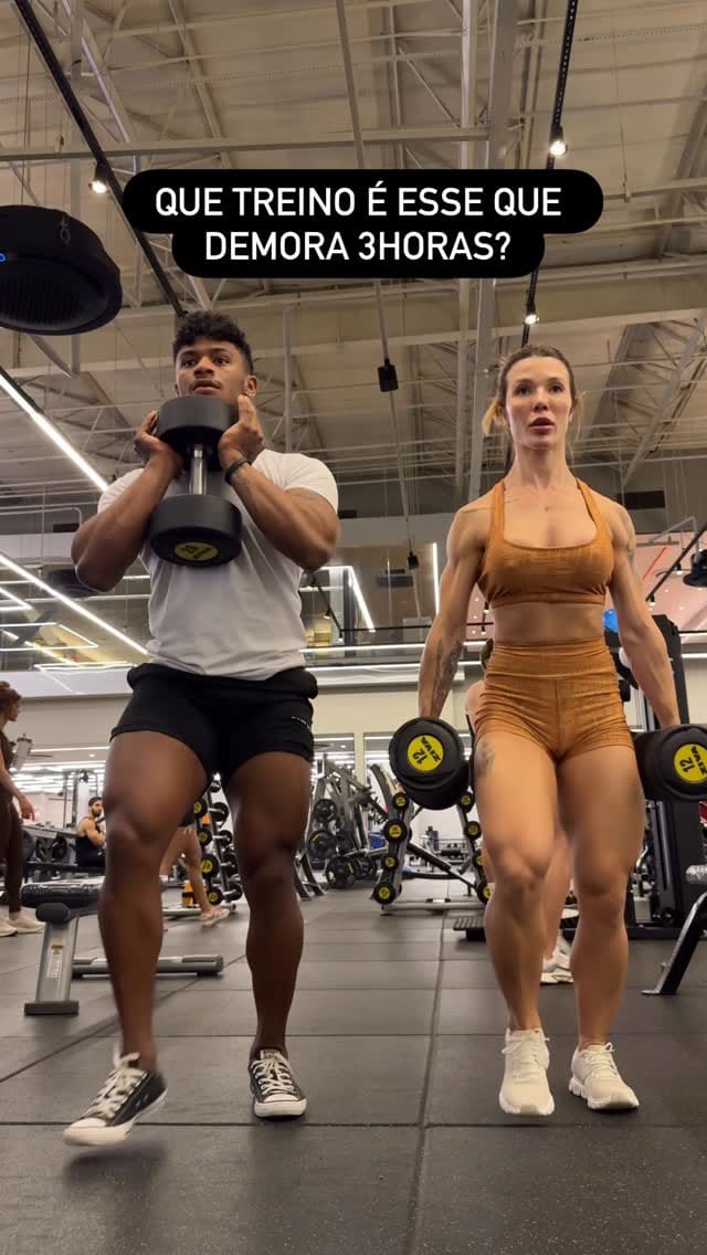 Post 5 by K a r l a  A n d r a d e on Instagram (video)