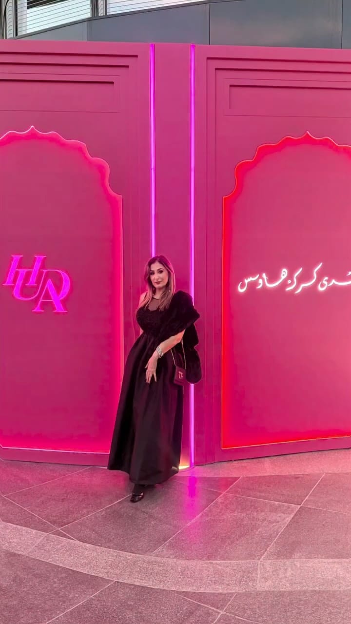 Post 4 by Fifi Kechetban on Instagram (video)