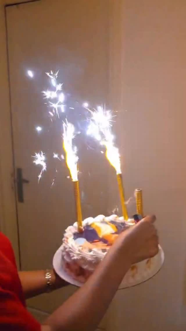 Post 2 by Rahaf kadaan on Instagram (video)