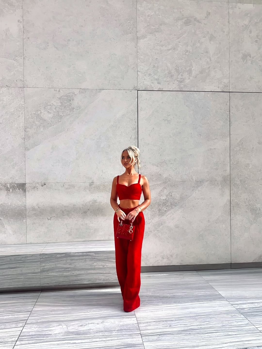 Post 6 by 𝑺𝒊𝒎𝒐𝒏𝒆 𝑮𝒓𝒂𝒄𝒆 🤍✨ on Instagram (carousel)