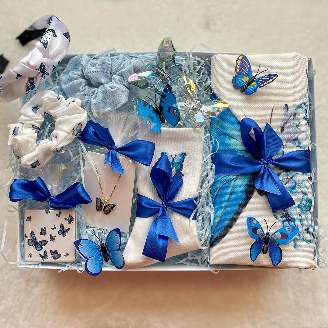Post 8 by هدايا الإمارات - Gift Factory on Instagram (image)