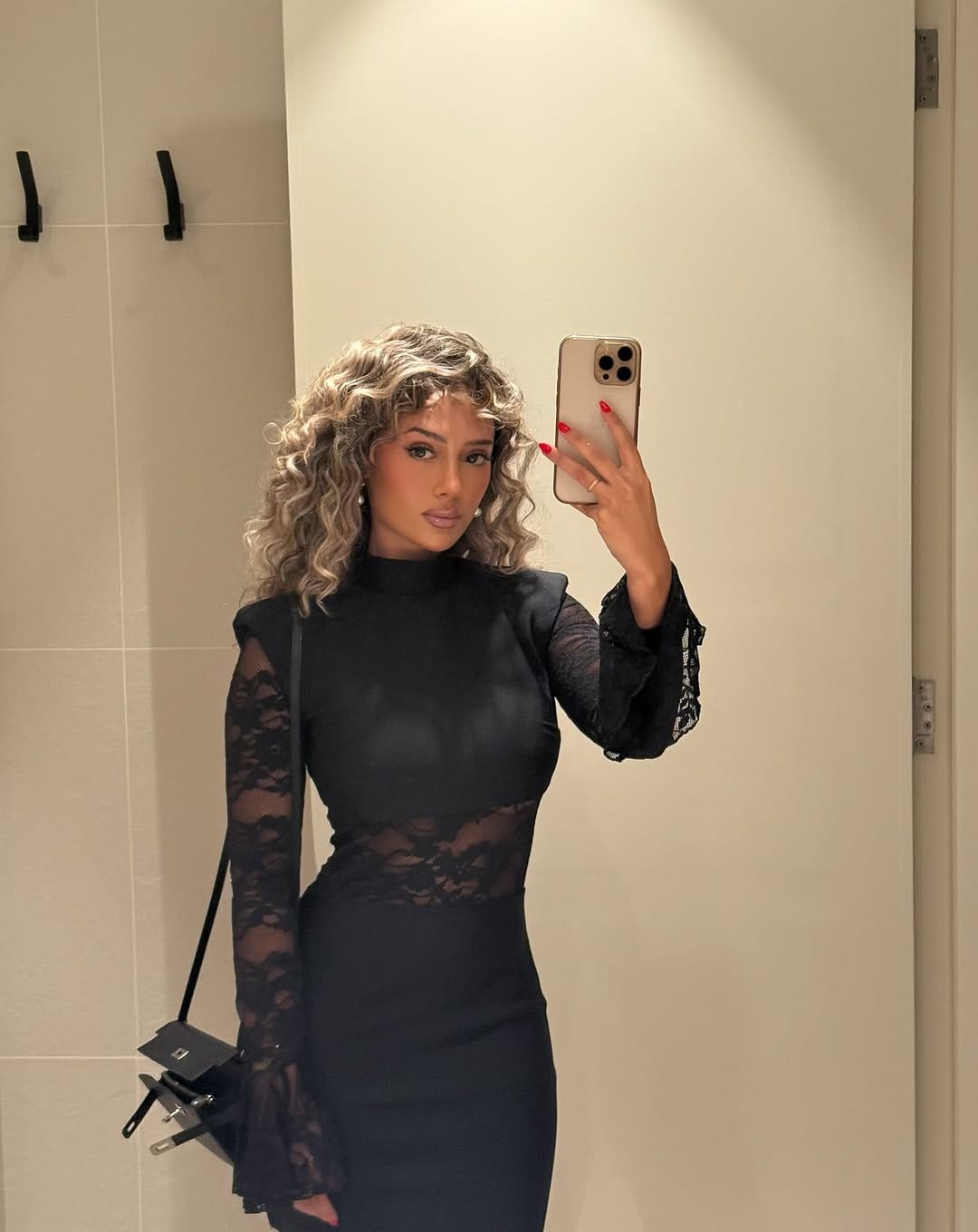 Post 2 by Habiba Ayche on Instagram (carousel)