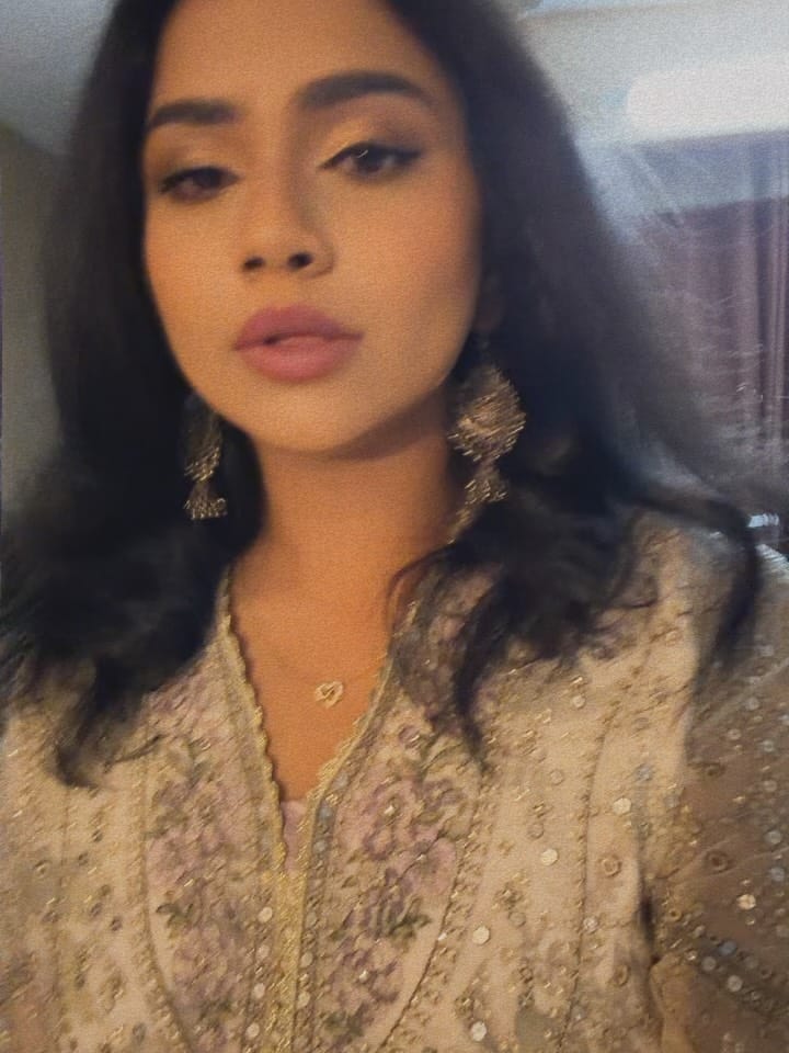 Post 5 by Hadiya Shah on Instagram (carousel)