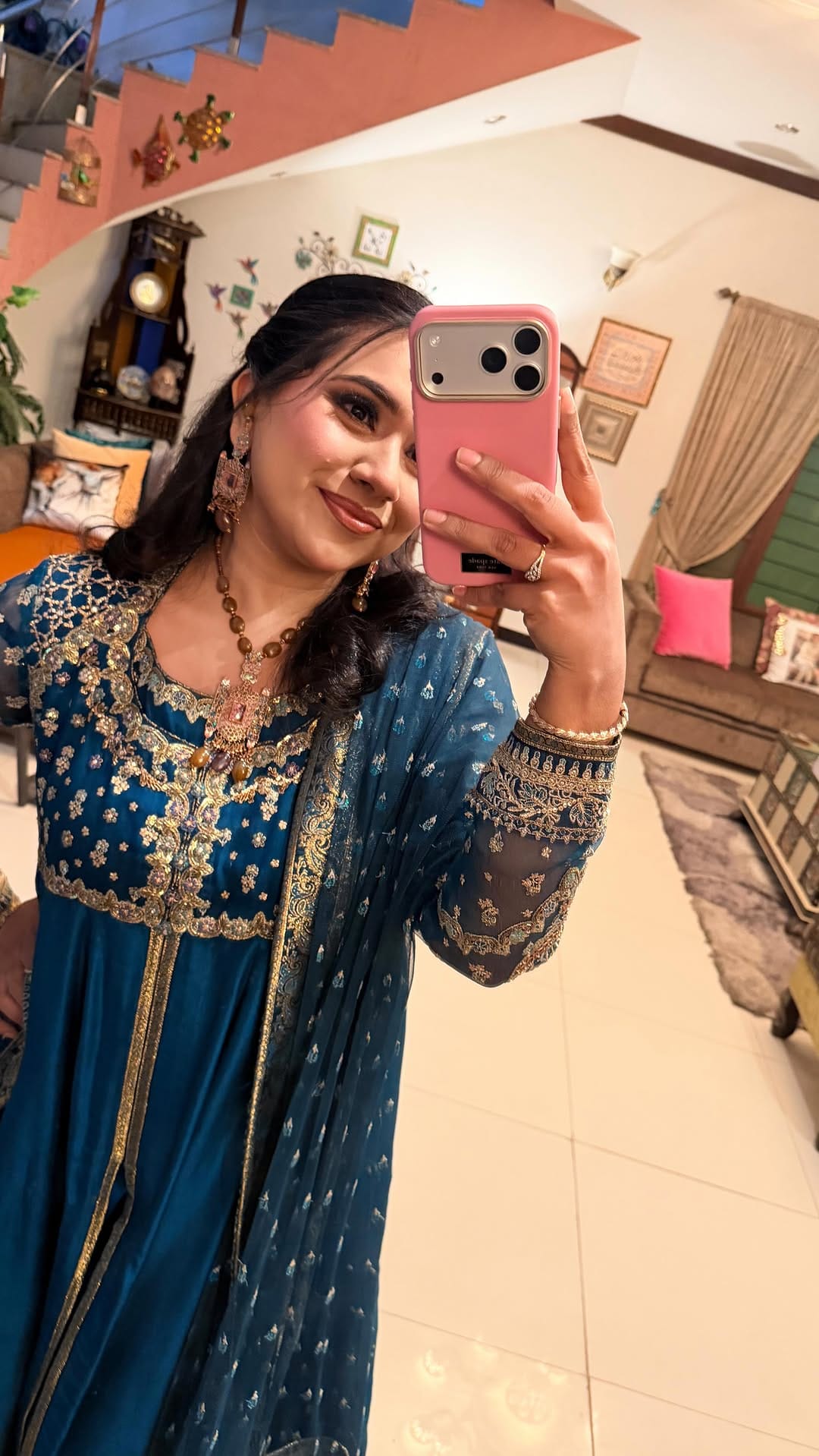 Post 4 by Hadiya Shah on Instagram (video)