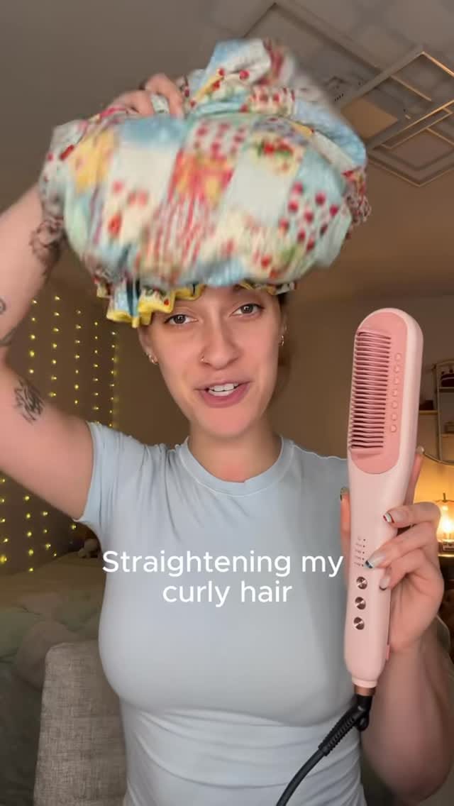 Post 1 by Makeup by Unzilay on Instagram (video)