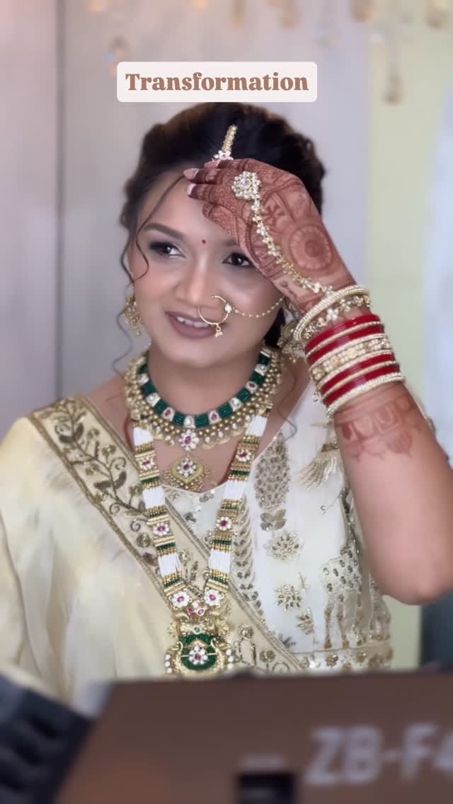 Post 5 by LAVISH LOOK on Instagram (video)