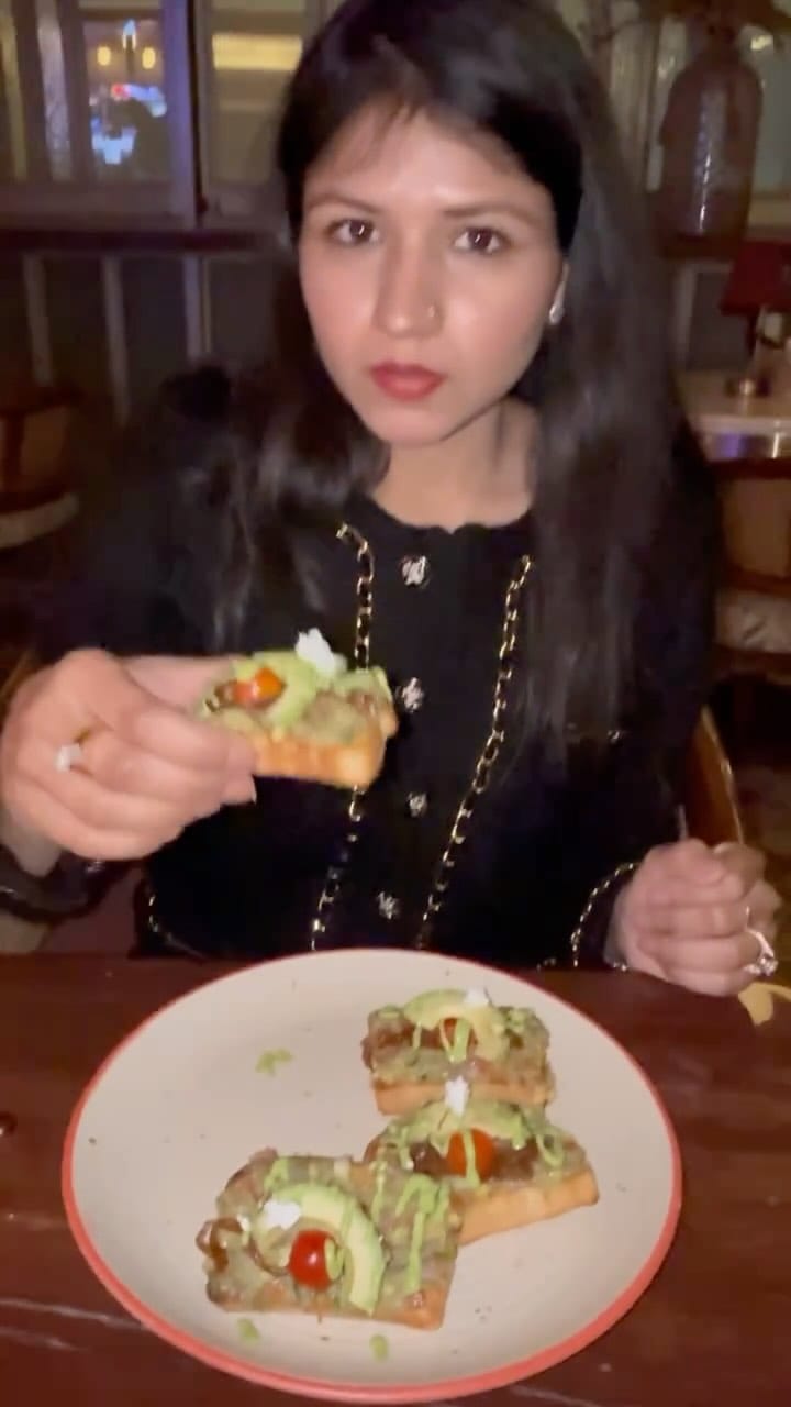 Post 5 by Bhoomika & Rohit Ahuja on Instagram (video)