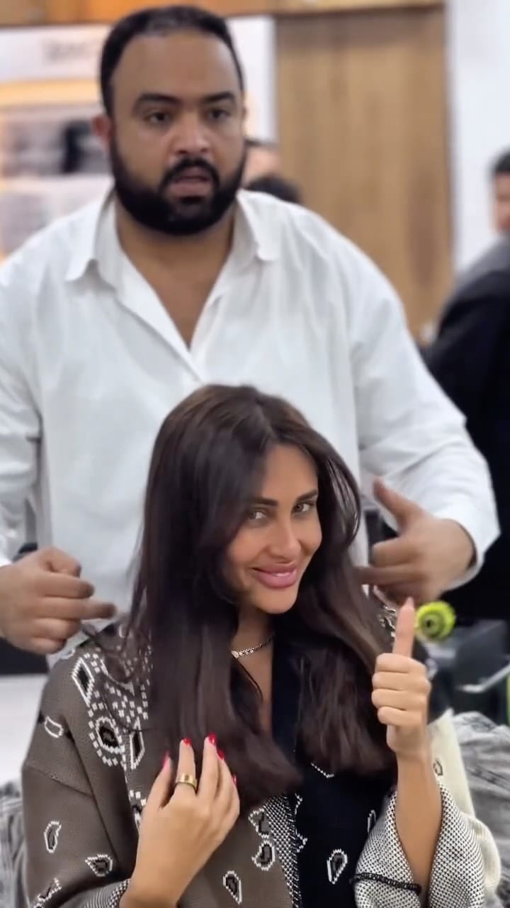 Post 7 by Á La Mode Salon on Instagram (video)