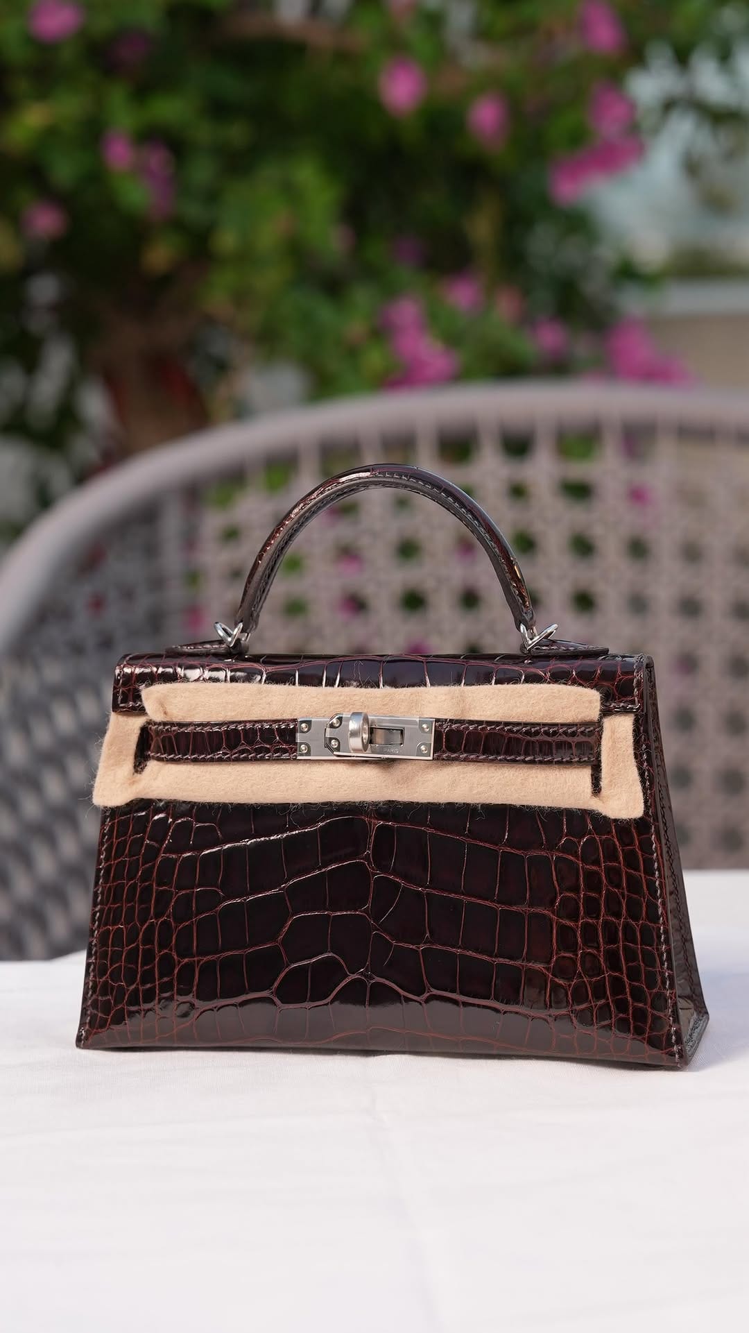 Post 7 by Xclusive Collection on Instagram (video)
