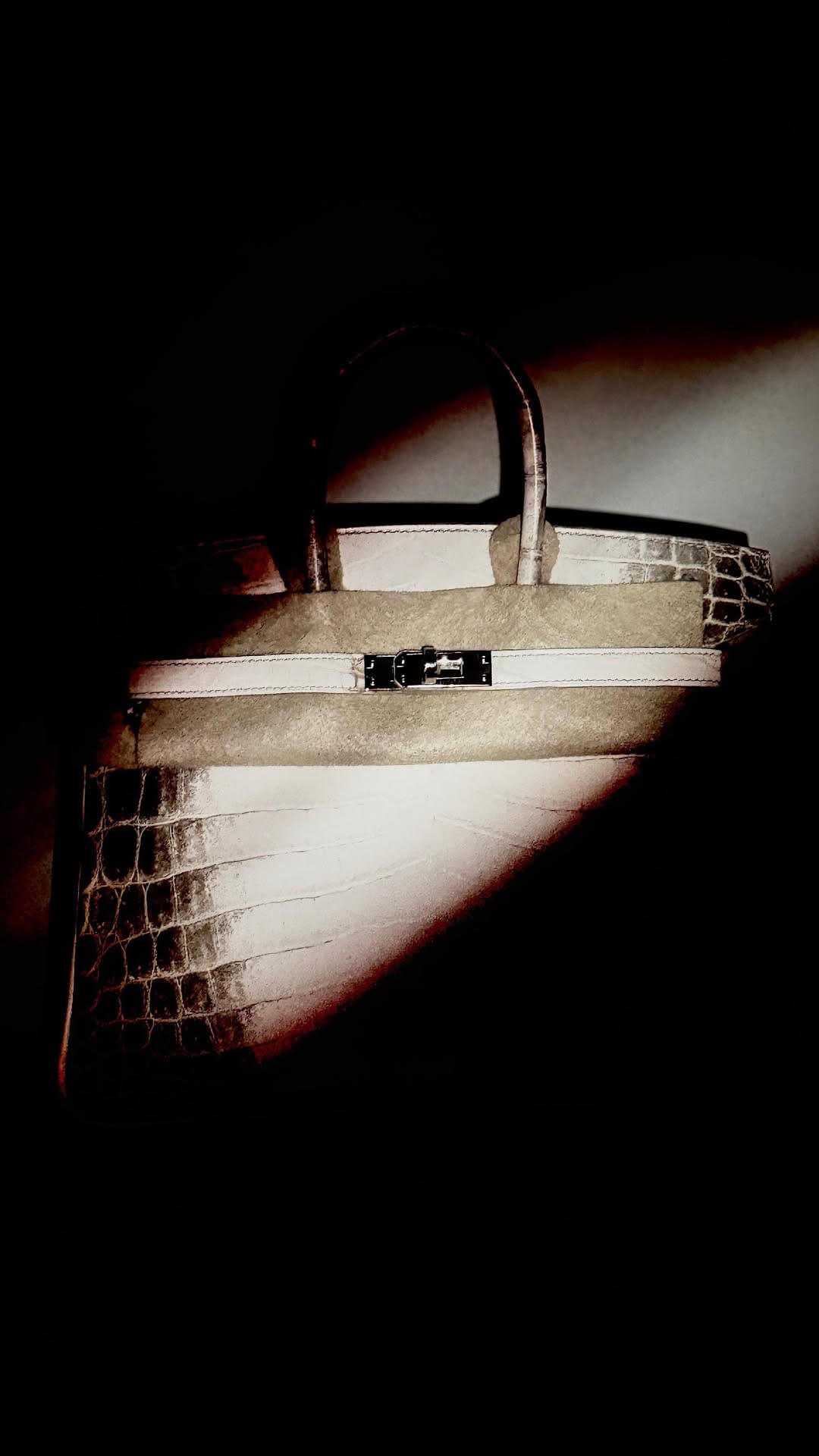 Post 3 by Xclusive Collection on Instagram (video)