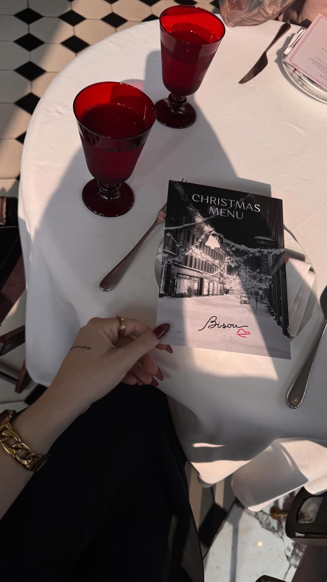 Post 7 by KIKI <3 on Instagram (video)