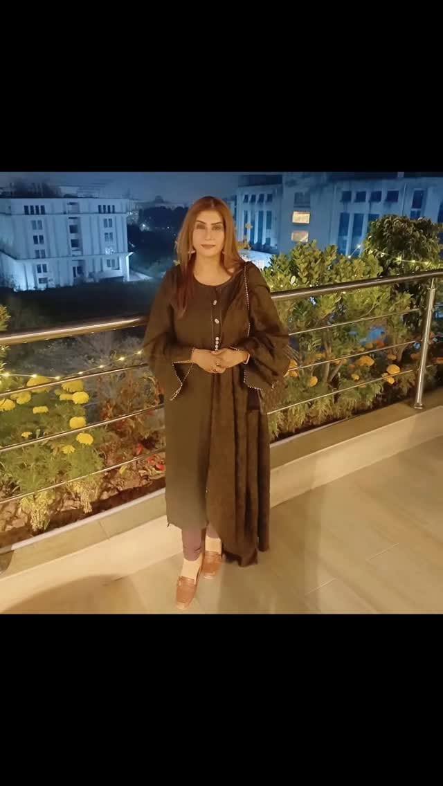 Post 1 by HeyitsNaila on Instagram (video)