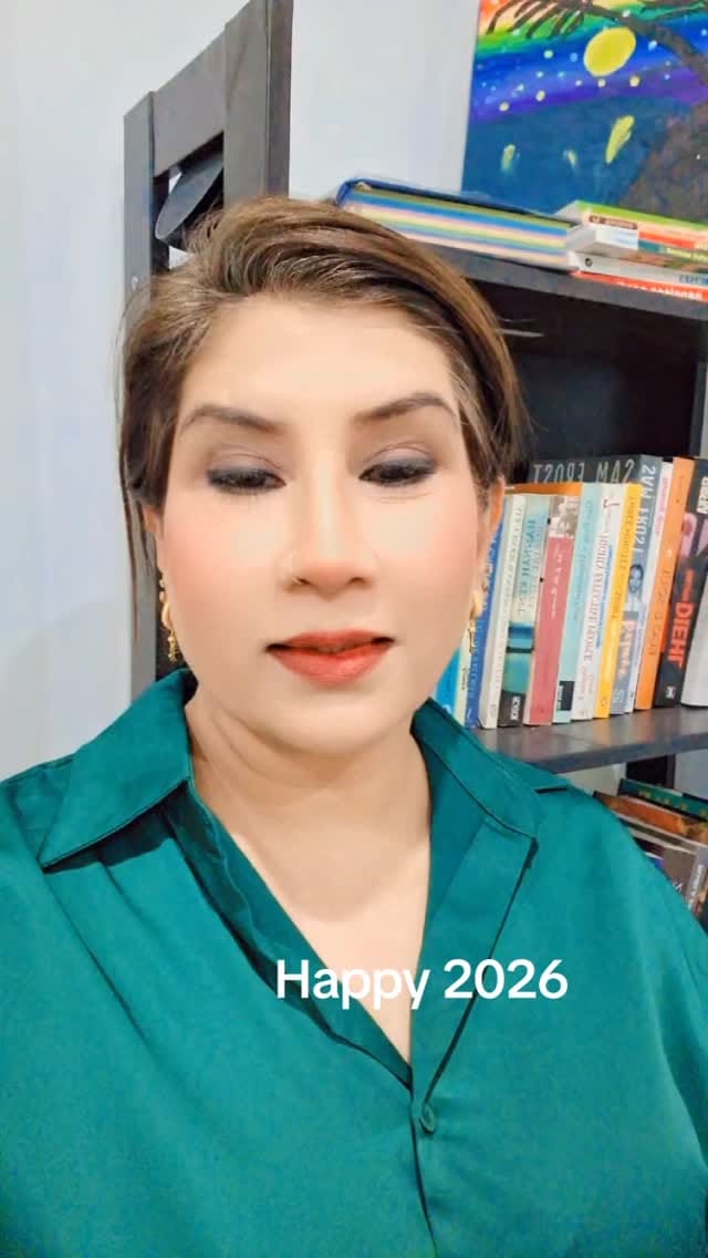 Post 5 by HeyitsNaila on Instagram (video)