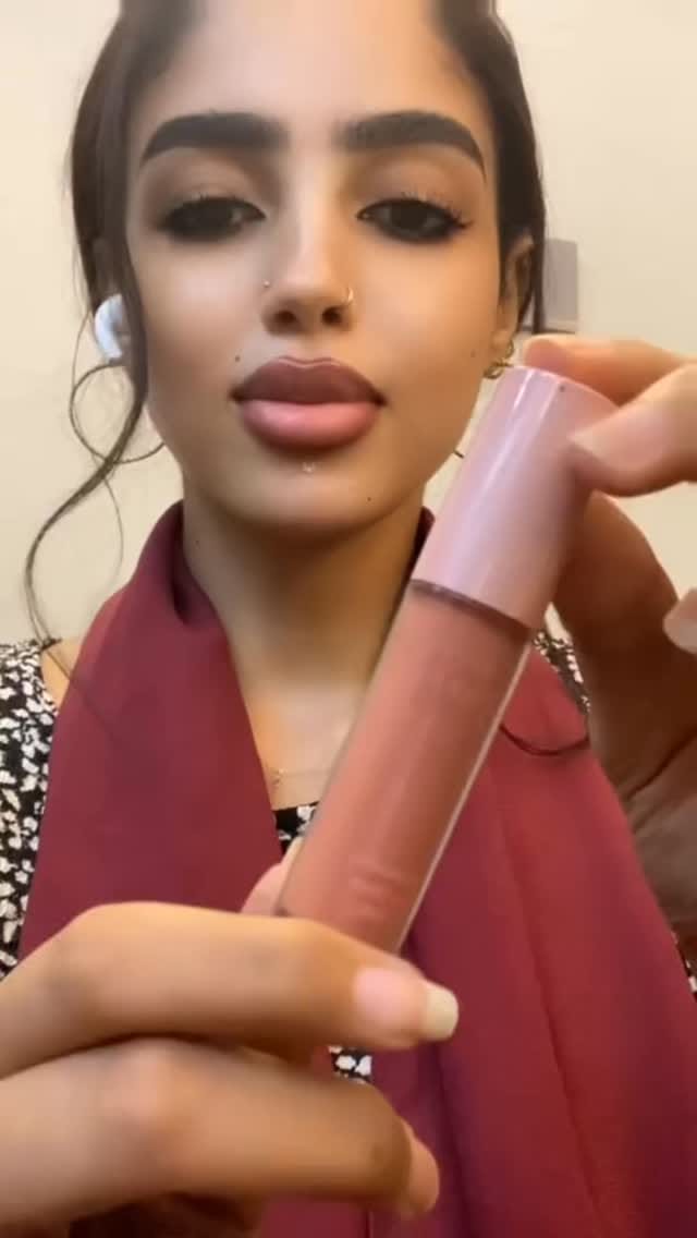 Post 1 by الـمَحـاسِن🦋 on Instagram (video)