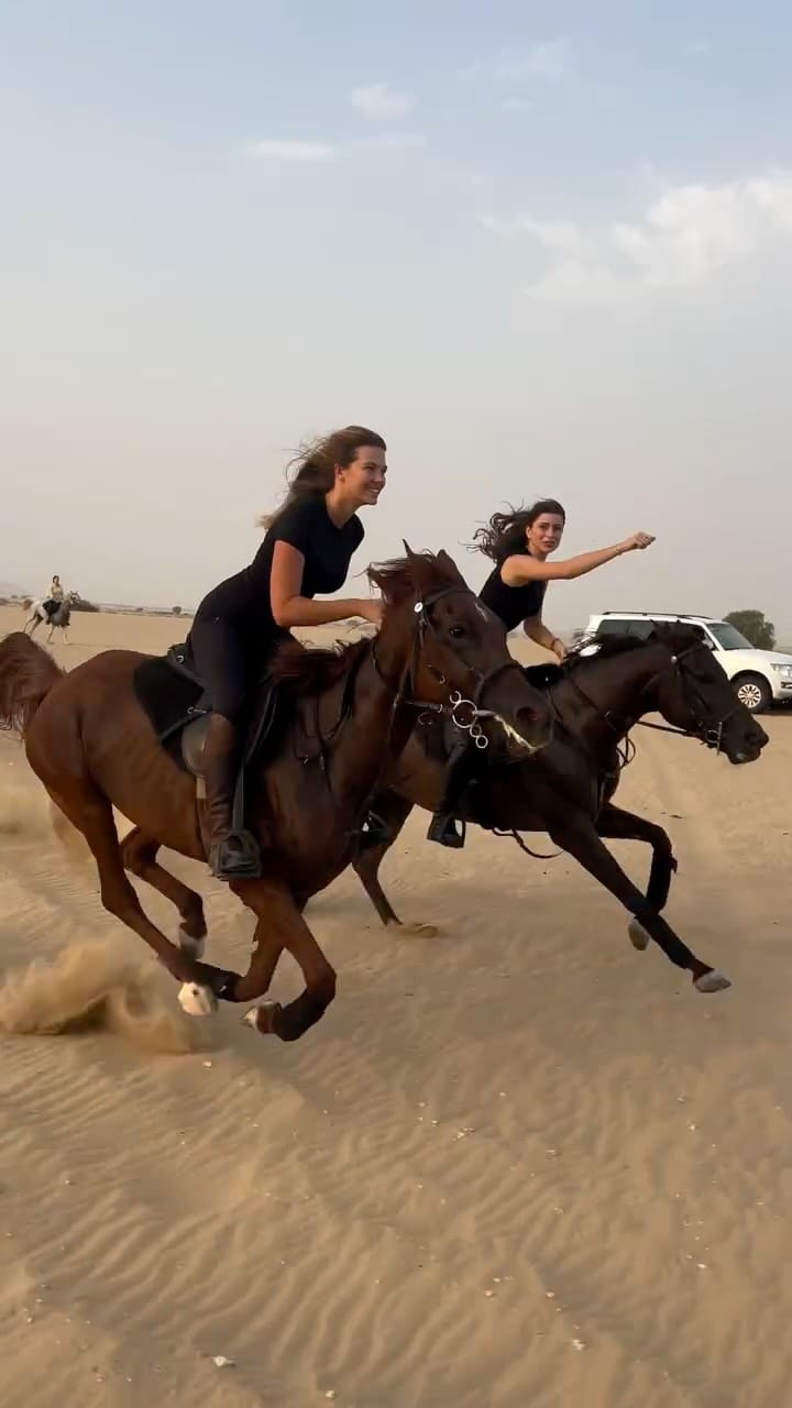 Post 9 by Lucie Moore on Instagram (video)