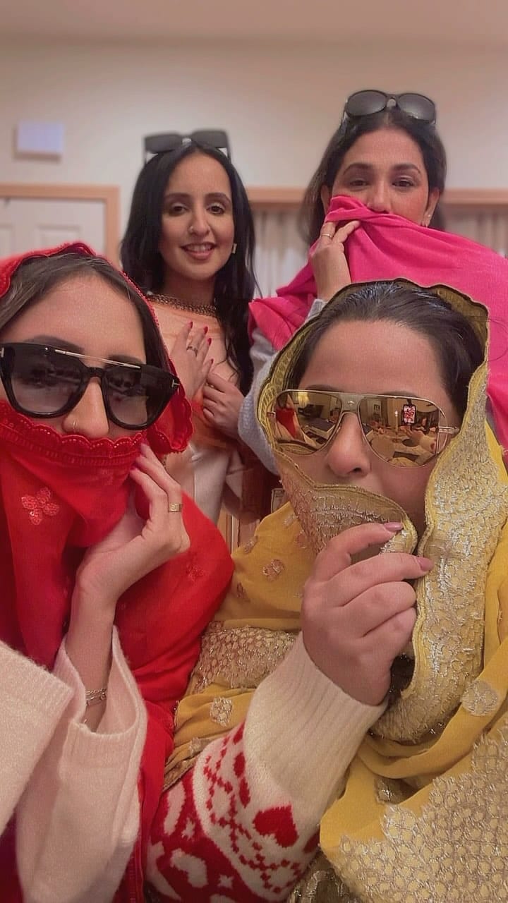 Post 5 by Neetu Jolly / Seattle Bridal Makeup & Hair Artist on Instagram (video)