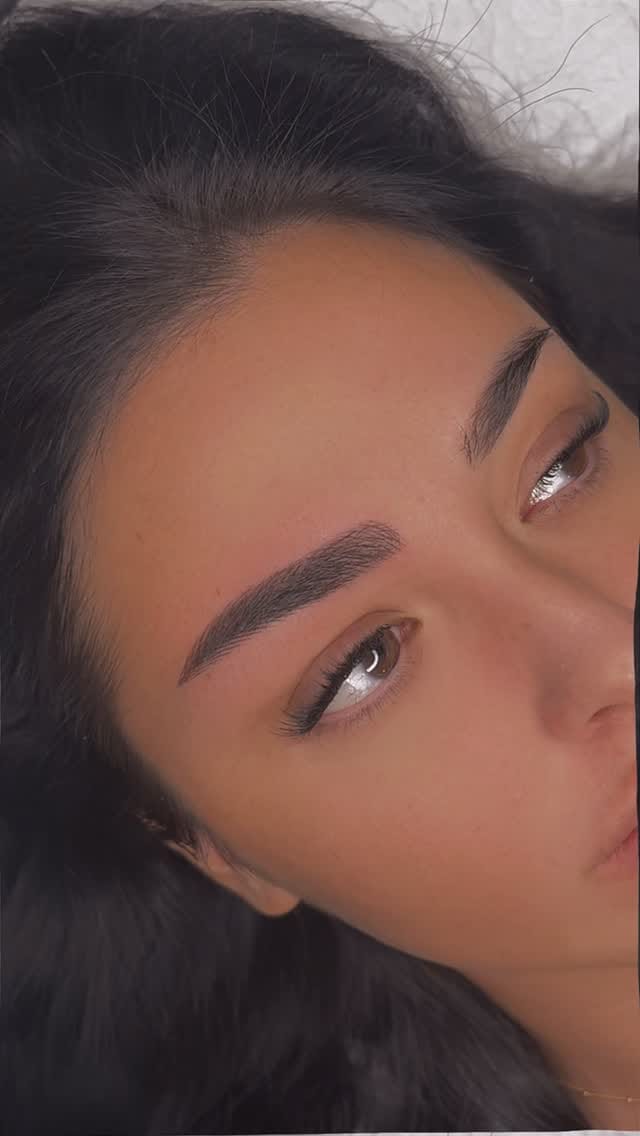 Post 3 by FERJA LASHES on Instagram (video)