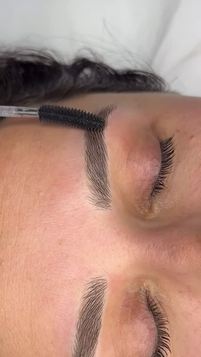 Post 5 by Permanent makeup UAE on Instagram (video)