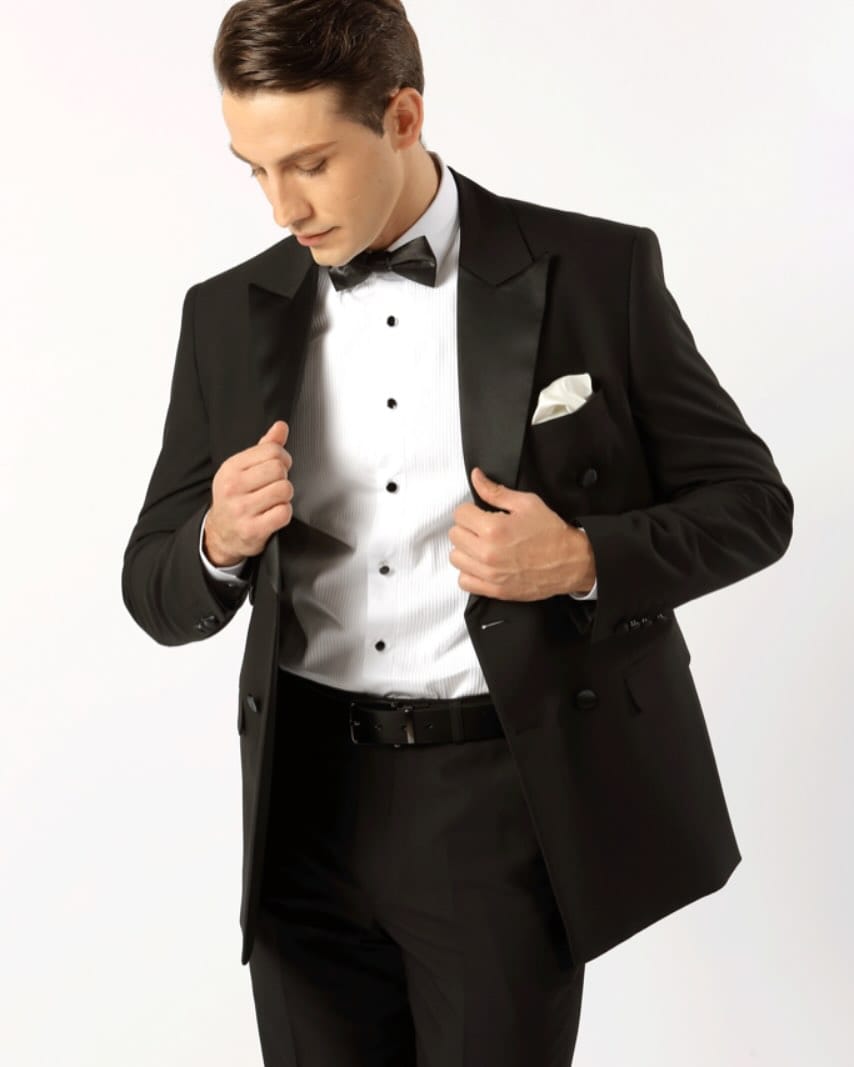 Post 2 by JIMANI TAILORING on Instagram (image)