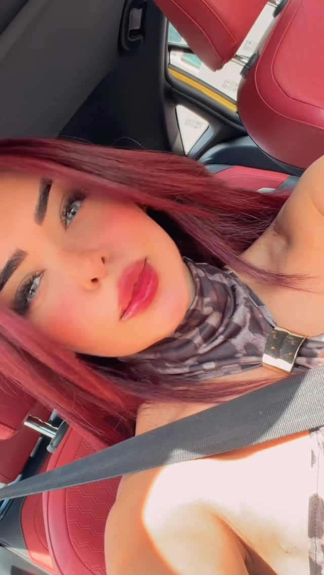 Post 2 by Monika Naeem on Instagram (video)