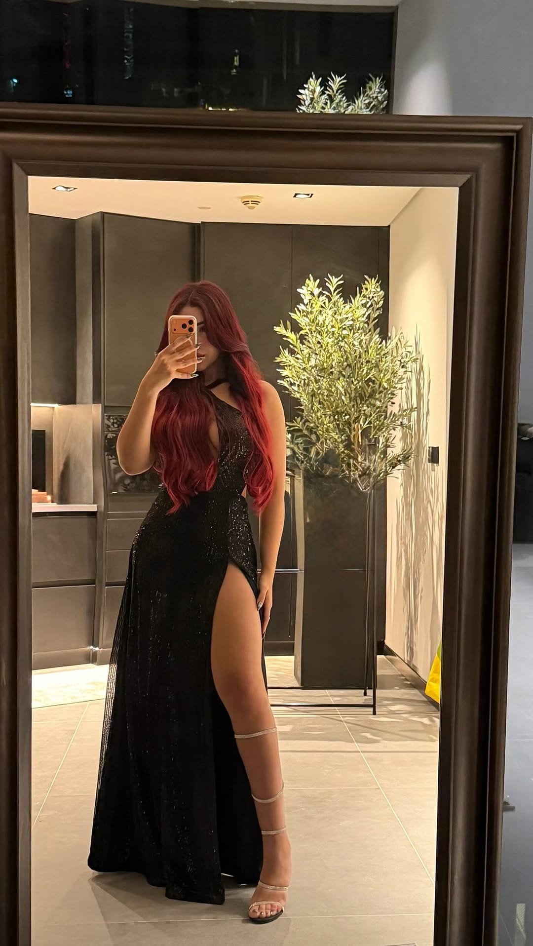 Post 6 by Monika Naeem on Instagram (video)