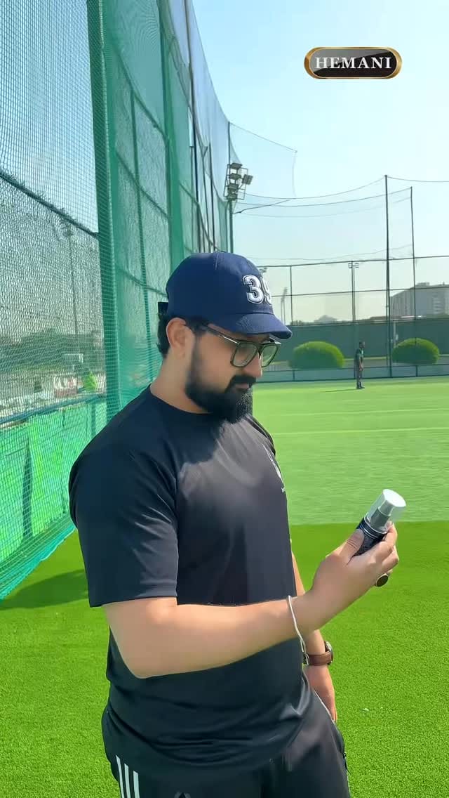 Post 1 by Hemani Herbal Arabia on Instagram (video)