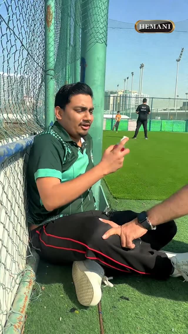 Post 7 by Hemani Herbal Arabia on Instagram (video)