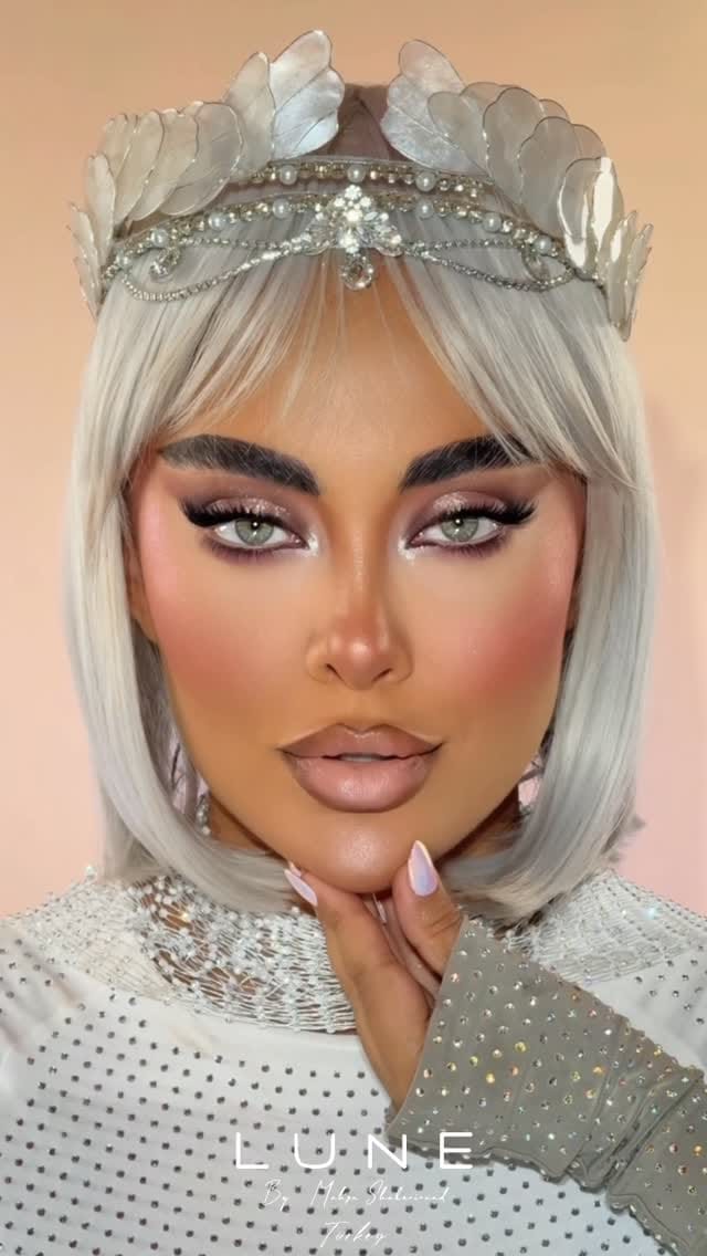 Post 8 by Lune Bride on Instagram (video)