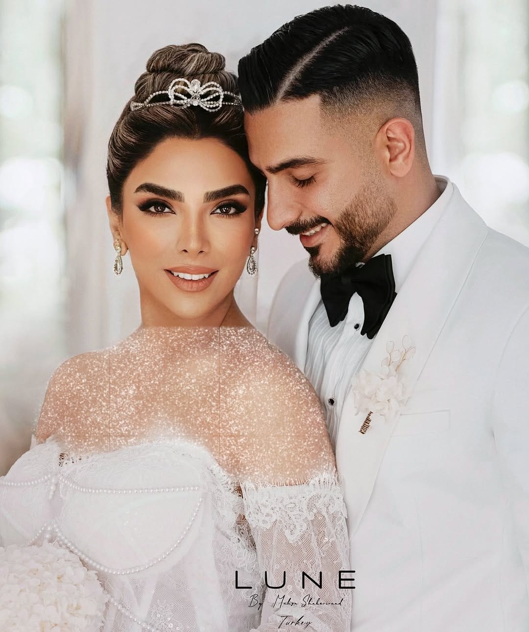 Post 10 by Lune Bride on Instagram (carousel)