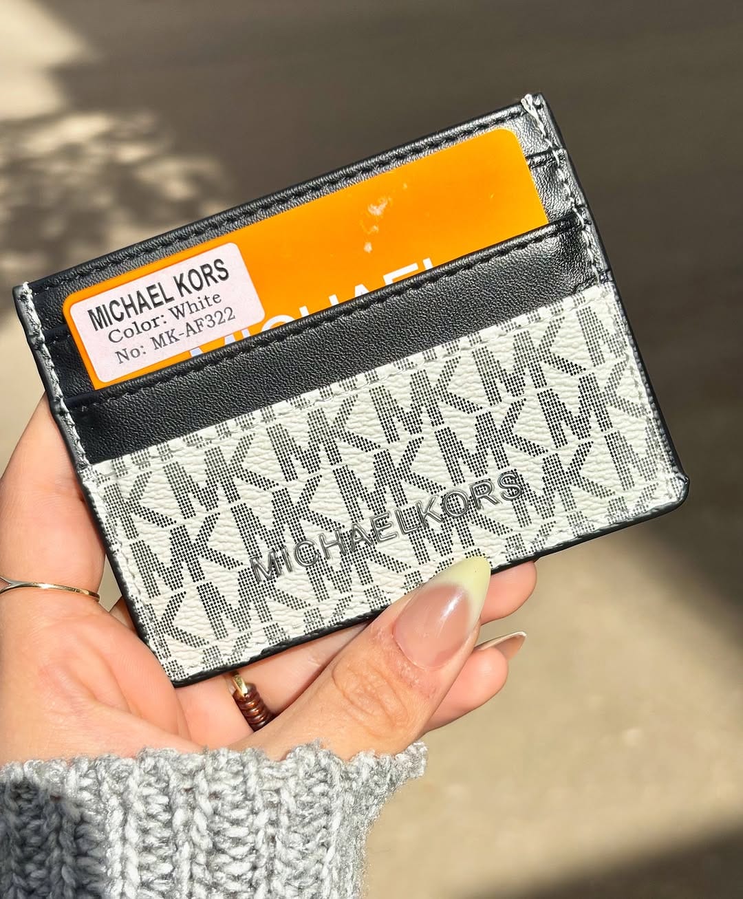 Post 5 by Smile Store on Instagram (carousel)