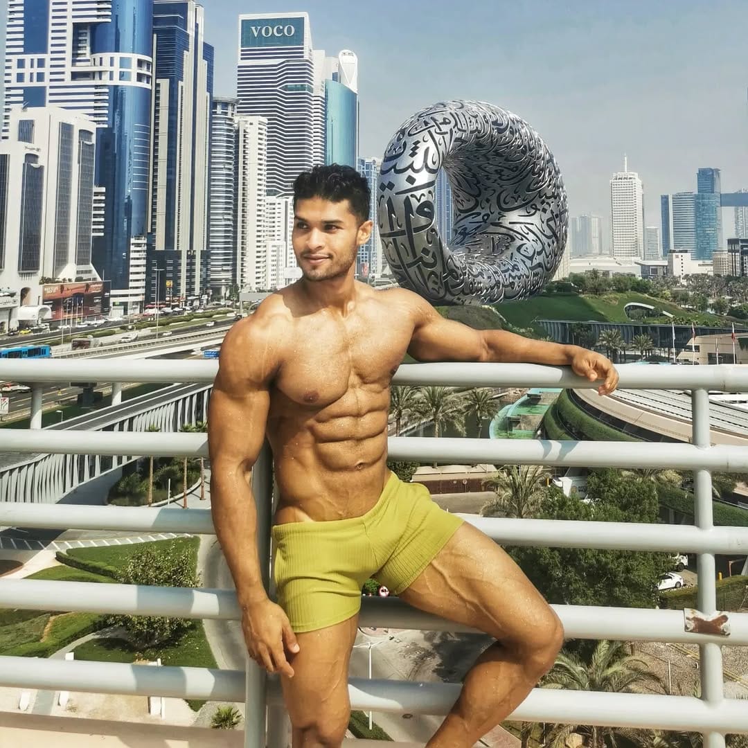Post 10 by Naseef Rahman on Instagram (image)