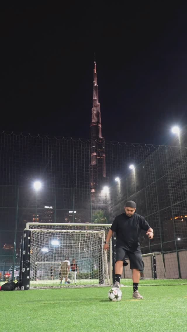 Post 8 by Daniel Ali on Instagram (video)