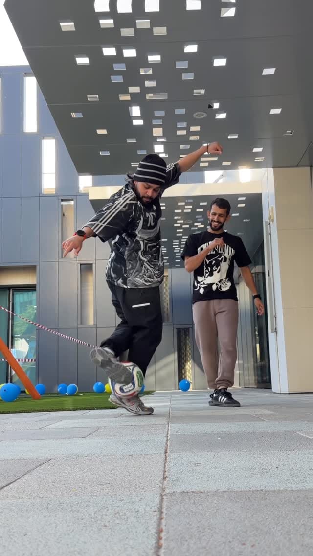 Post 1 by Daniel Ali on Instagram (video)