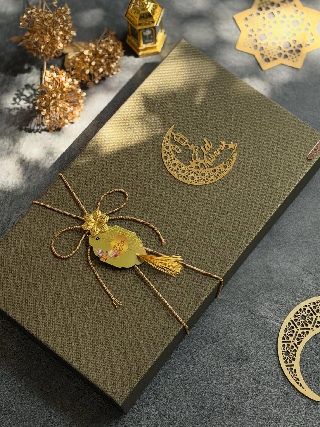 Post 5 by hamper lebaran 2026, parcel, hamper imlek, kado valentine on Instagram (carousel)