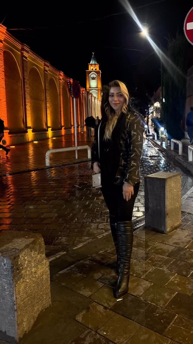 Post 1 by عروس ماه پیشونی on Instagram (video)
