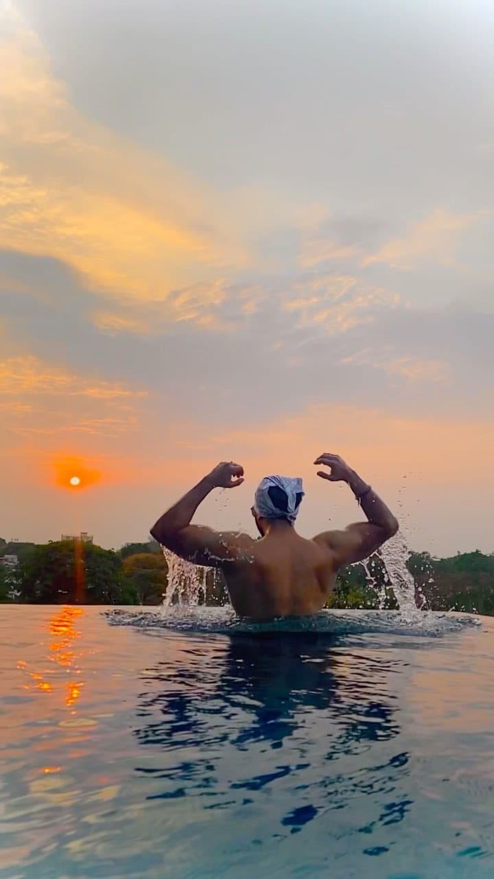 Post 10 by Simrranjit Ghuraa|The Hunger Blogger🇮🇳 on Instagram (video)
