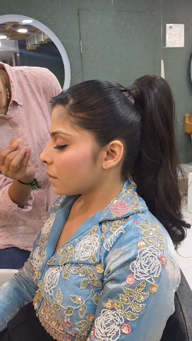 Post 7 by TEENU'S BEAUTY WORLD ®  Surat. on Instagram (video)