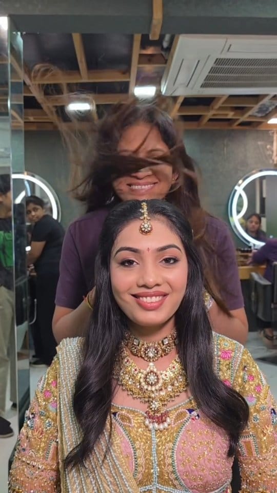 Post 4 by TEENU'S BEAUTY WORLD ®  Surat. on Instagram (video)