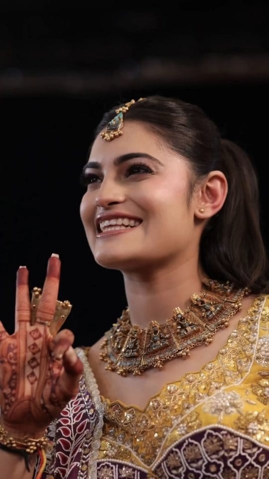 Post 6 by TEENU'S BEAUTY WORLD ®  Surat. on Instagram (video)