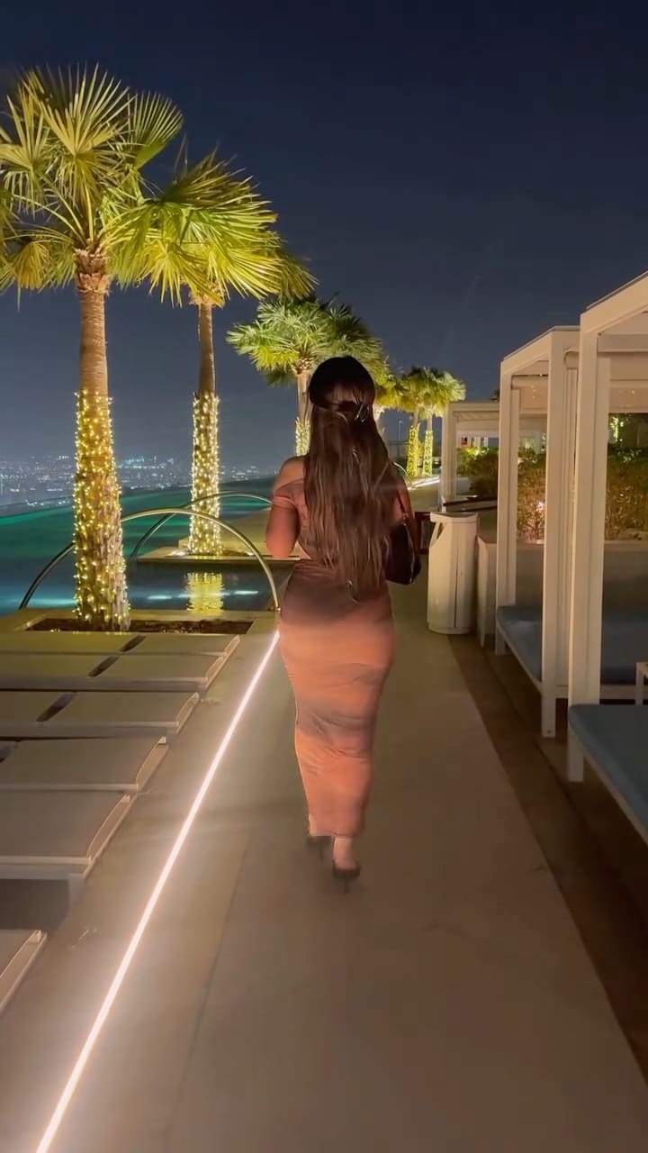 Post 6 by 𝒮𝒶𝓇𝒶𝐹𝒶𝓈𝒽𝒾𝑜𝓃𝒾𝓈𝓉𝒶 🍉 UGC Content Creator 🧿Dubai Princess 💖🇦🇪 on Instagram (video)