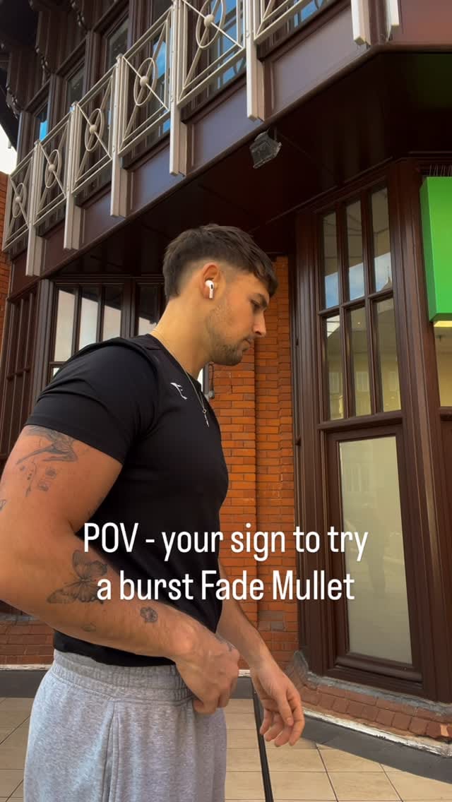 Post 4 by ᴀɴᴅʀᴇᴡ ʟᴇ ᴘᴀɢᴇ on Instagram (video)