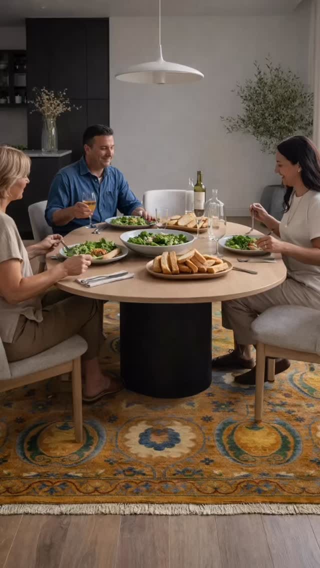 Post 3 by Weavers Rug Dubai on Instagram (video)