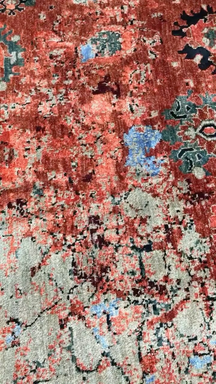 Post 10 by Weavers Rug Dubai on Instagram (video)