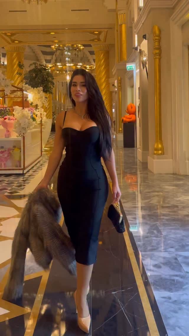 Post 3 by Dayana Solano on Instagram (video)