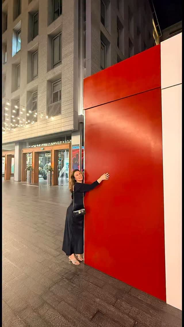 Post 3 by Tonia Mariantchp on Instagram (video)