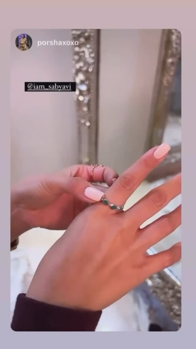Post 6 by Sabyavi Fashion, Gold Plated and Sterling Silver Jewelry on Instagram (video)
