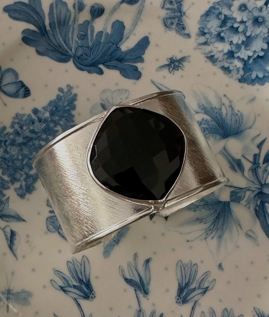 Post 2 by Sabyavi Fashion, Gold Plated and Sterling Silver Jewelry on Instagram (image)